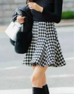 【新品タグ付き】Sheller シェリエ　ドットツイードフレアミニスカート 2025年最新】シェリエ sheller スカートの人気アイテム - メルカリ