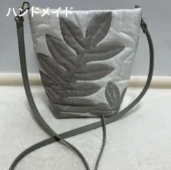 ・:*+.ハワイアンキルト　スマホバック　ショルダーバック.:+