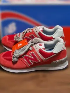New Balance 574 レッド スニーカー 新品タグ付き