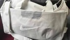 Nike ボストンバッグ ホワイトのサムネイル