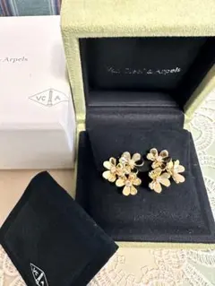 2026年最新】van cleef & arpels フリヴォルの人気アイテム - メルカリ