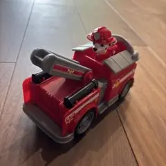 パウパトロール消防車 フィギュア付き