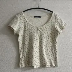 Brandy Melville 花柄 リブ 半袖カットソー