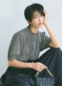 新品タグ付】UNITED ARROWS ノースリーブ ギャザー ブラウス 36 - メルカリ