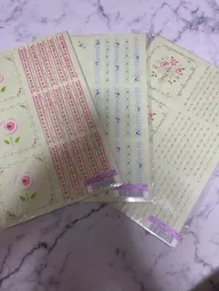 【ディーナ】【フェリシモ】お花のキッチンタイルシール【値下げしました】のサムネイル