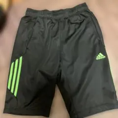 アディダス　 adidas Climalite ハーフパンツ 黒 3本ライン