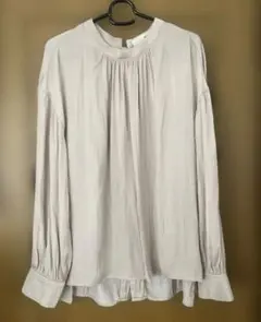 SHOO LA RUE ベージュ 長袖シャツ L