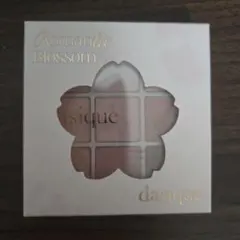 dasique アイシャドウパレット ロマンティックブロッサム