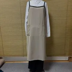ワンピース風エプロン　一点物　オシャレロングタイプ　ハンドメイド