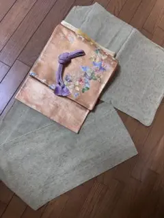 逸品　希少！単衣　柔らかもの　正絹　抹茶色　辛子色　しつけ付き　Sサイズのサムネイル