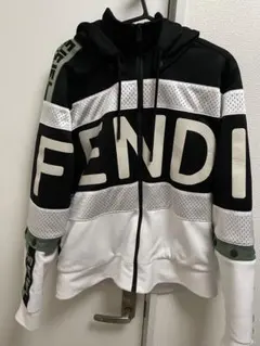 FENDI 希少XSパーカー兼 - メルカリ