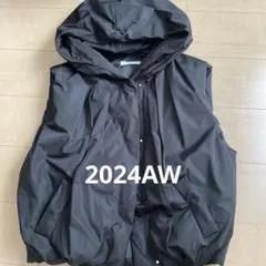 SIMPLICITE 黒 フード付きダウンベスト　2024AW