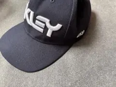 値下げ OAKLEY × NEW ERA キャップのサムネイル