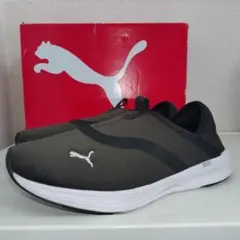 プーマ　PUMA　スリッポン　スニーカー
