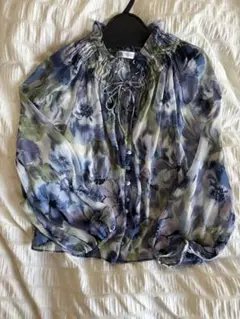 【美品】ZARA ザラ シフォンブラウス フラワー　ブラウス