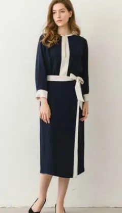 美品　TONALダブルクロスバイカラースカート　ネイビー38