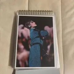 朝美絢　2L 写真