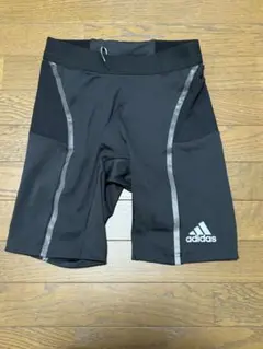 adidas ブラック インナータイツ