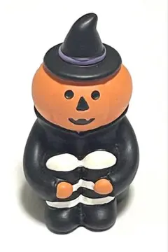 コンコンブル　ハロウィン　体育座りのカボチャ