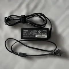 VAIO ACアダプタ　ADP-65UH Eのサムネイル