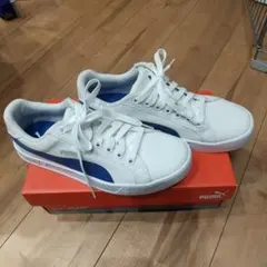 PUMA スニーカーのサムネイル