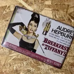 Breakfast at Tiffany's ブリキ看板