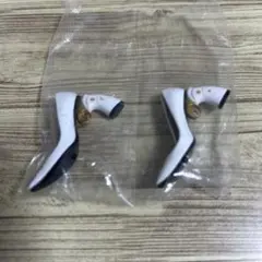 ha|za|ma 惹き鉄となるヒールパンプス　white 新品同様 hazama ハザマ 惹き鉄となるヒールパンプス レディース