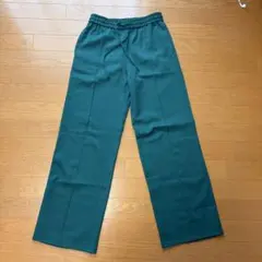 GU スラックス　グリーン