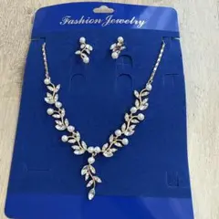 Item thumbnail for item 3288015b-8f1a-4237-9594-f55361401f7a