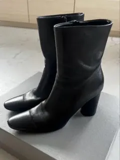 BALENCIAGA バレンシアガ ショートブーツ レザー ブラック38 箱付きのサムネイル