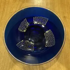 上野良樹 ガラス作家 手吹き　高台ガラス皿　金箔　ブルー 上野良樹 ガラス作家 手吹き 高台ガラス皿 金箔 ブルー | Mercari