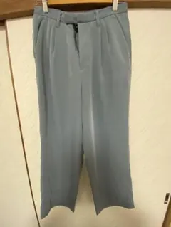 hare スラックス