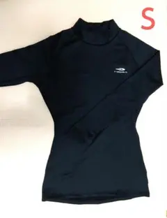 TIGORA ハイネック サイズS 黒ヒートテック　裏起毛 レディース