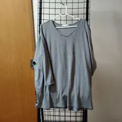 ト*♪様 CLOSHI グレー Vネック Tシャツ 4L