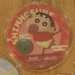 クレヨンしんちゃん　ラウンドワン　コラボ　アクリルキーホルダー