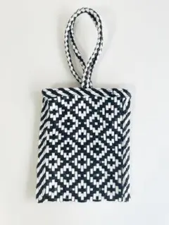 【Swaraj】手編みゴートレザーmini手提げ　※訳あり