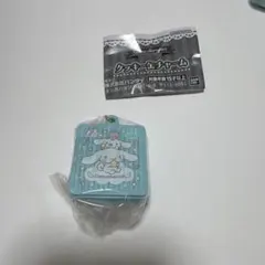 サンリオ クッキー缶 チャーム シナモロール