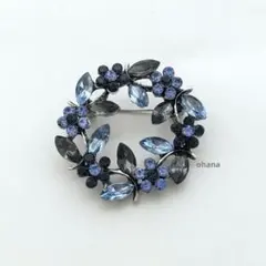 【F2】ブルー系リースブローチ　北欧風　植物　花　アンティーク調