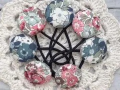 お買い得♡お揃い リバティとお花刺繍 シンプルくるみボタン ヘアゴム