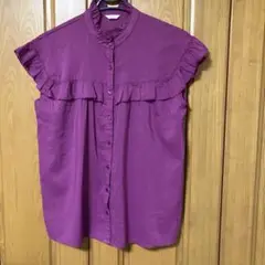 テチチ　フリル付きパープルノースリーブシャツ