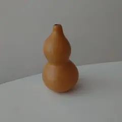 黄色のひょうたん型陶器置物