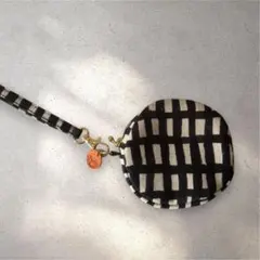 ミナペルホネン sora check 丸形ポーチ