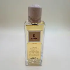 希少廃盤 FENDIフェンディ ライフ エッセンス オードトワレ100mL香水のサムネイル