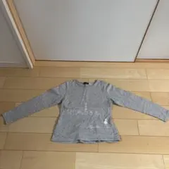BeBe グレー　長袖Tシャツ　キッズ　子供用