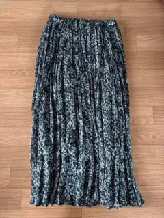 GU プリーツスカート ブラック系