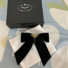 PRADA ベルベット リボン ヘアクリップ