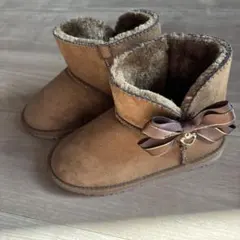 ブラウンリボン付きブーツ 20サイズ