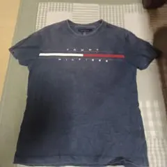 トミーヒルフィガー　Sサイズ　色褪せあり