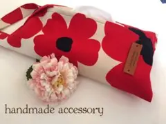 ハンドメイド｜エコティッシュカバー｜吊り下げタイプ｜北欧柄ビッグフラワー　レッド