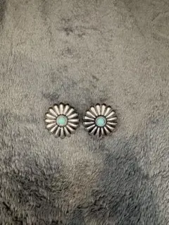 花形シルバーピアス(ターコイズ)